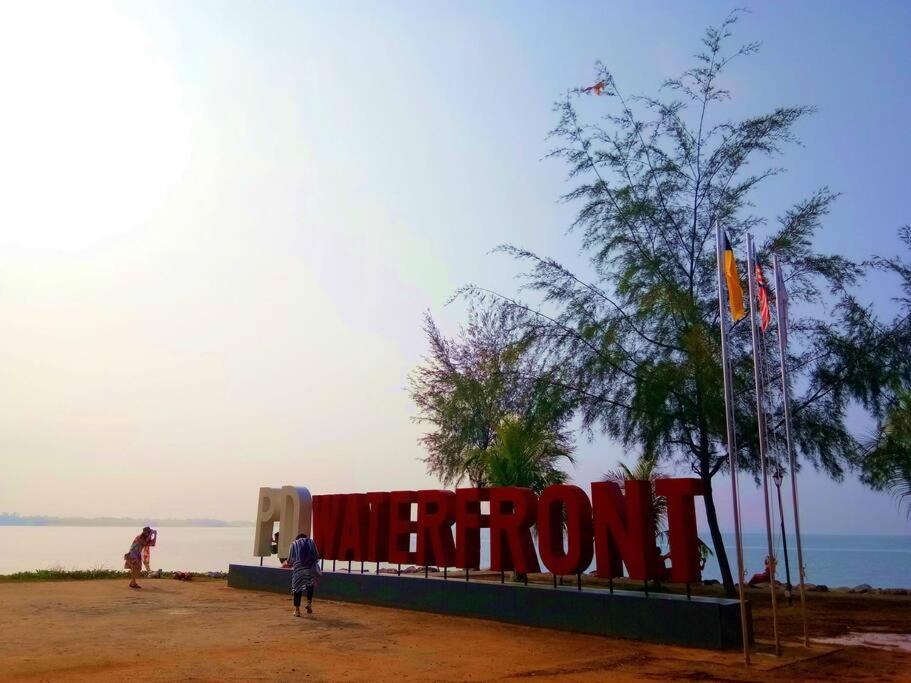 Pd D'Wharf Amazing Seaview Suite 9 Port Dickson Buitenkant foto