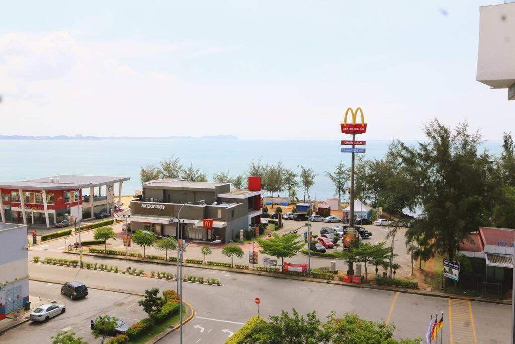Pd D'Wharf Amazing Seaview Suite 9 Port Dickson Buitenkant foto